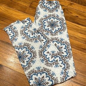 Blue mandala snowflake print leggings - size small/medium